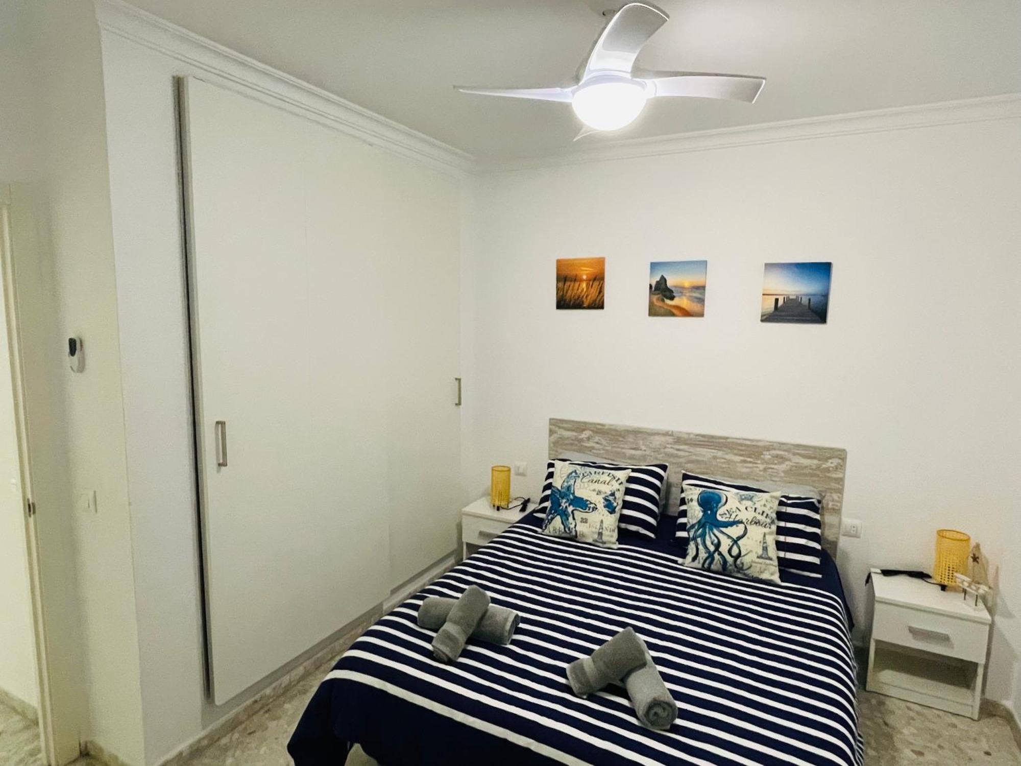 Apartamento Conil Playa & Centrico, Con Aire Acond Y Wifi -Solo Familias Y Parejas- Conil De La Frontera Luaran gambar